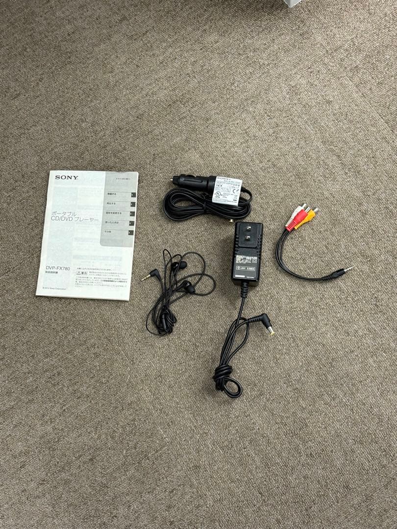 【美品】SONY DVP-FX780 ポータブルDVDプレーヤー 2018年製