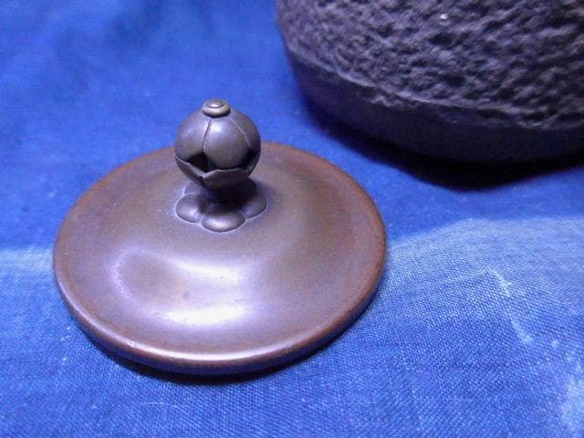 鉄製テクスチャー仕上げの鉄瓶