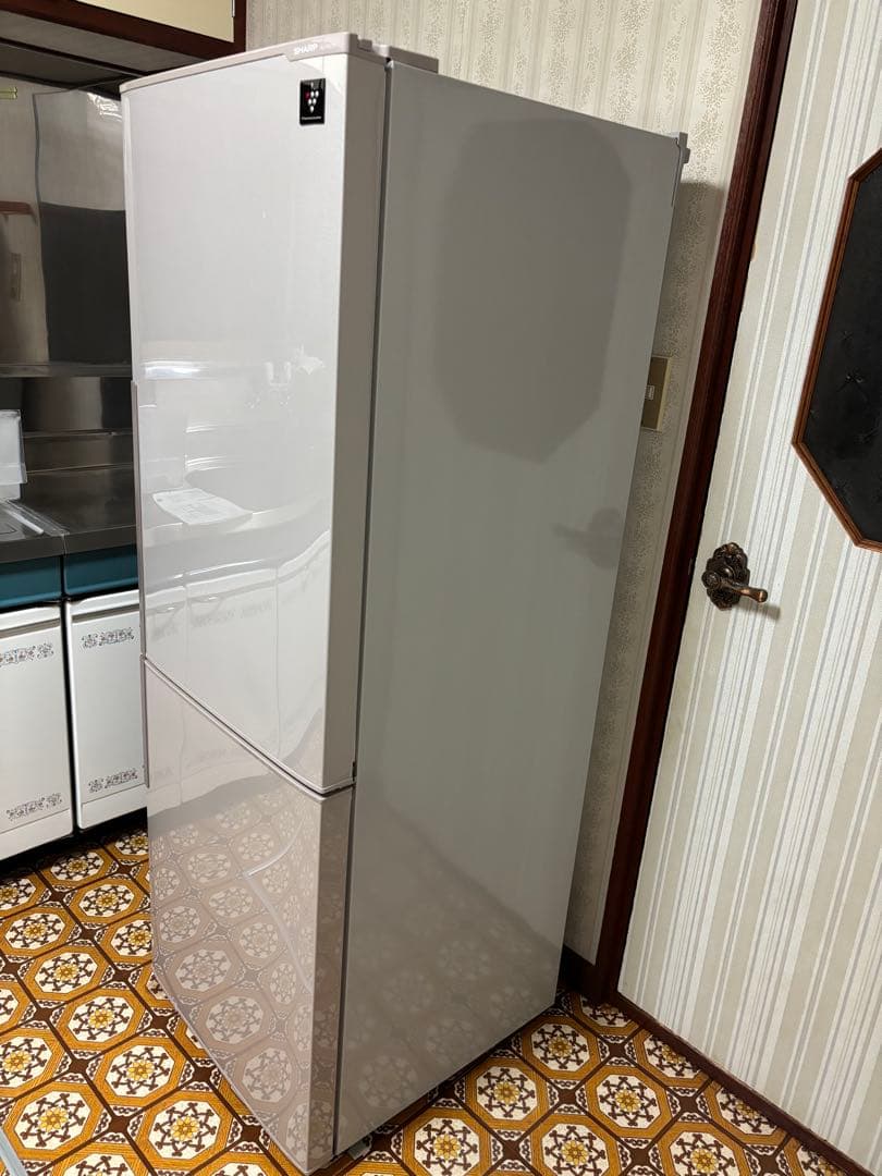 ☆よもぎもちさん専用☆ 北海道 道東地区引取可能SHARP冷凍冷蔵庫 270L