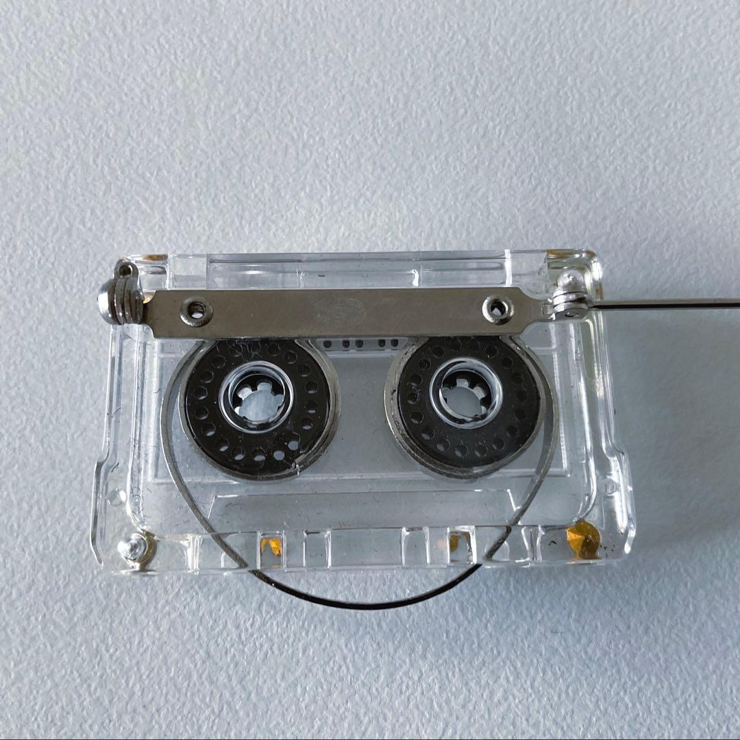 CHANEL カセットテープ　ブローチ
