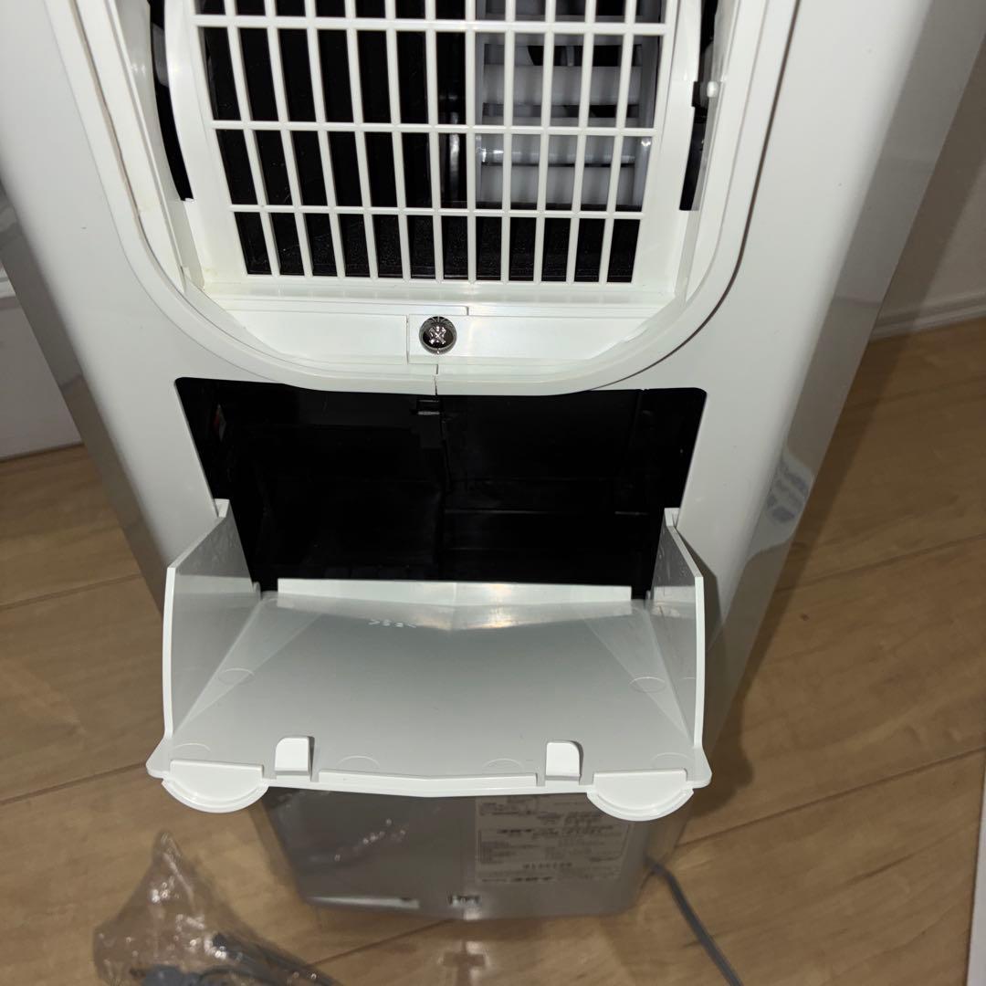 極美品　CORONA CDM-F1021 冷風・除湿・衣類乾燥機　1台3役