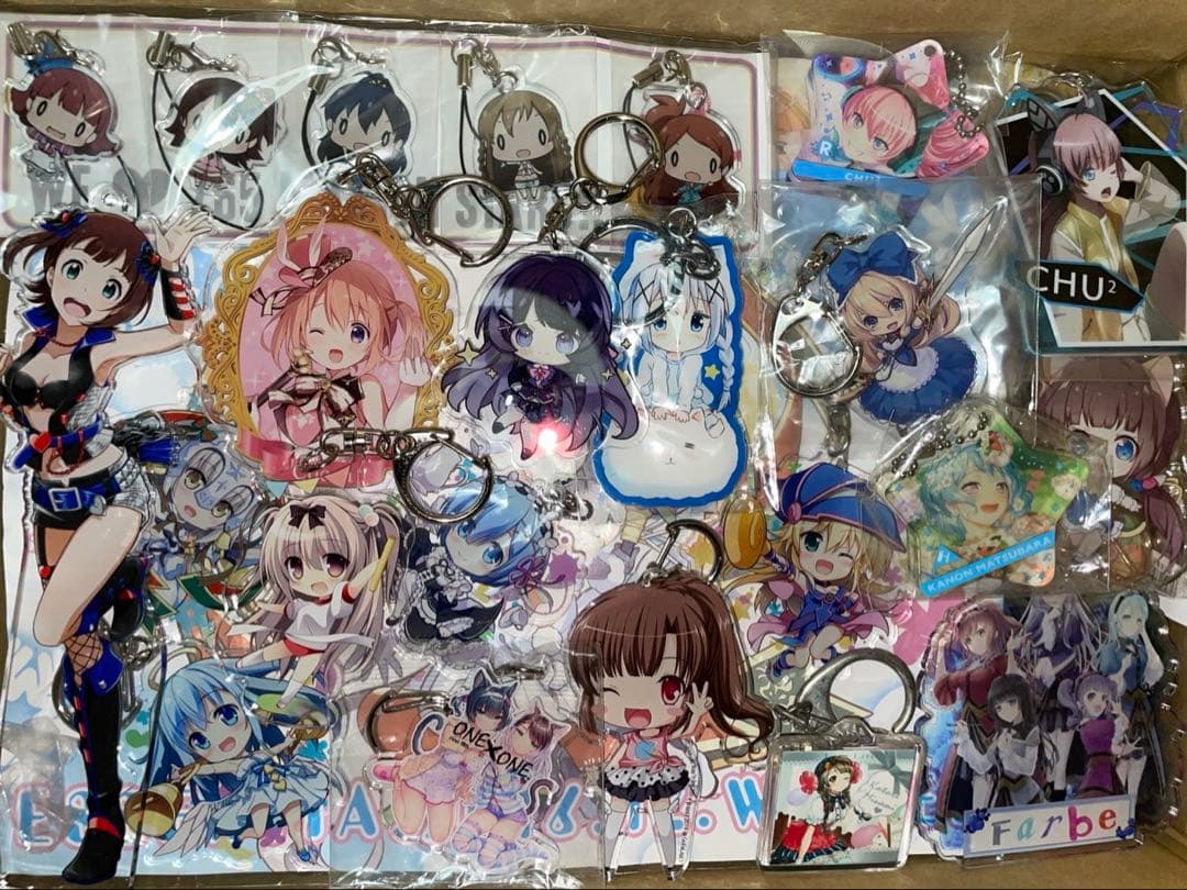 アニメグッズ キャラクターグッズ 1000点以上 大量 まとめ売り 紙類無し