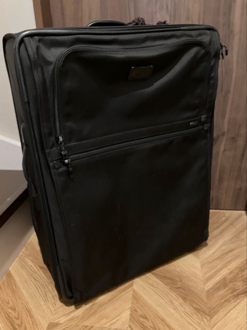 【中古品】TUMI トゥミ 22026DH 大型トランク 81L 二輪 ブラック