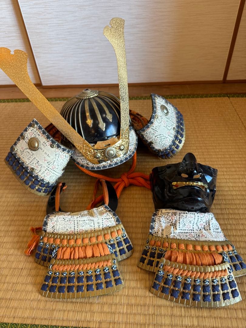 等身大　本小札大鎧緋糸　胴丸　甲冑　五月人形