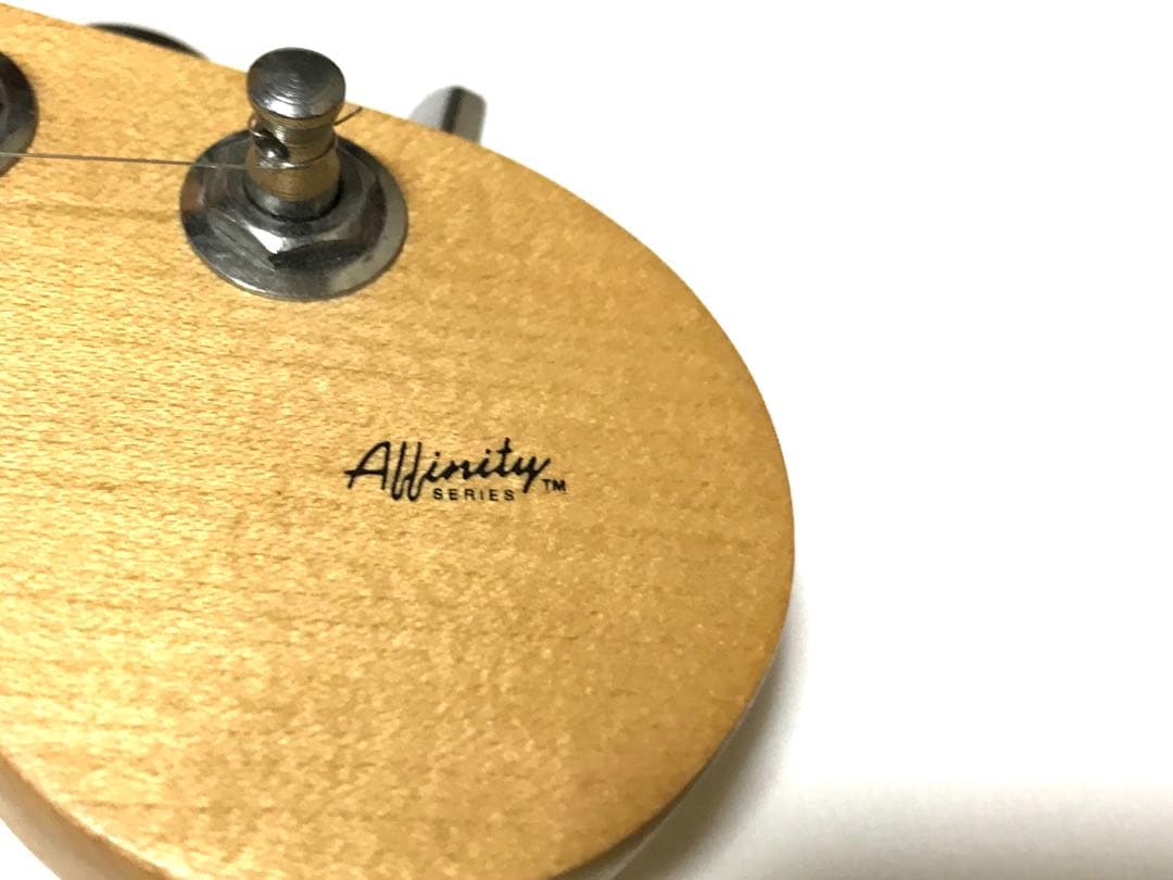 Squier by Fender Affinity ストラトキャスター