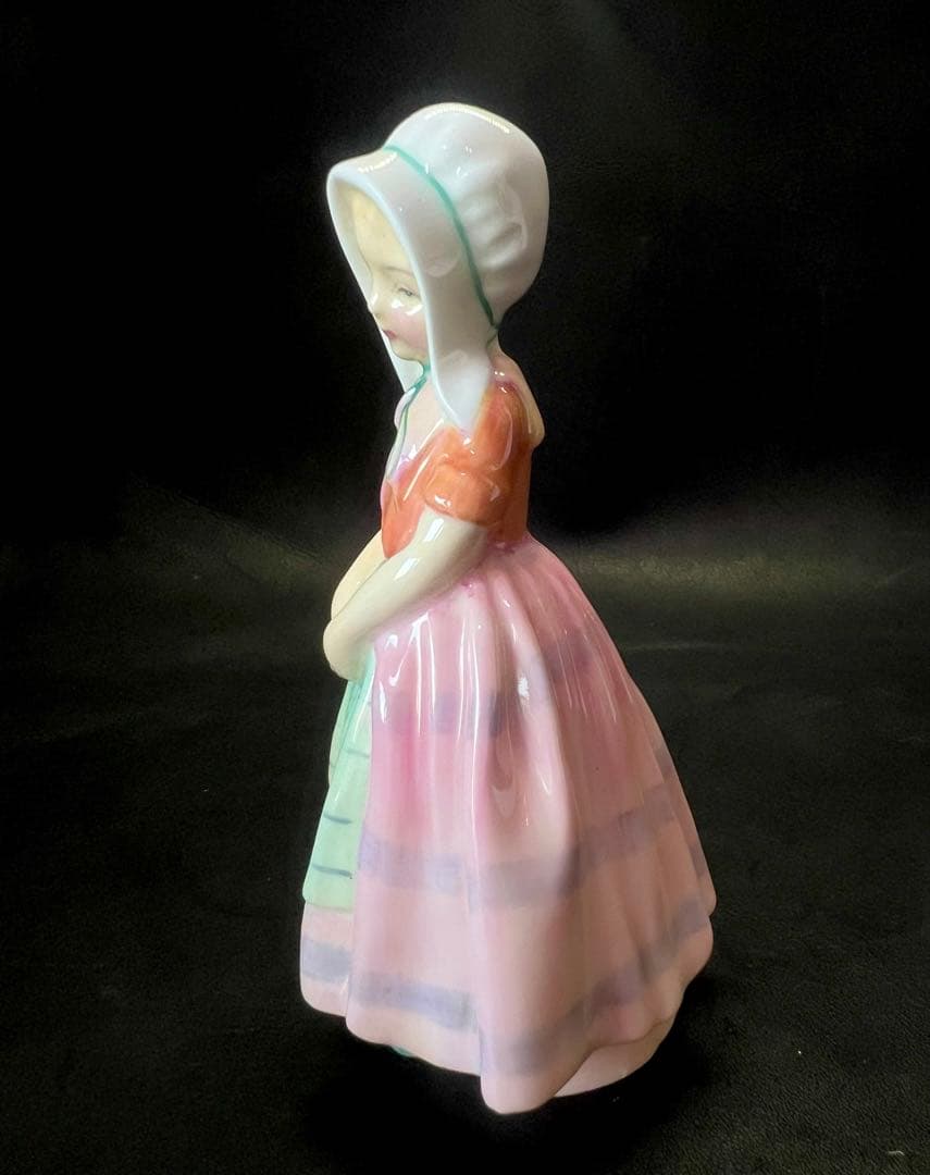 少女の陶器フィギュア アンティーク風