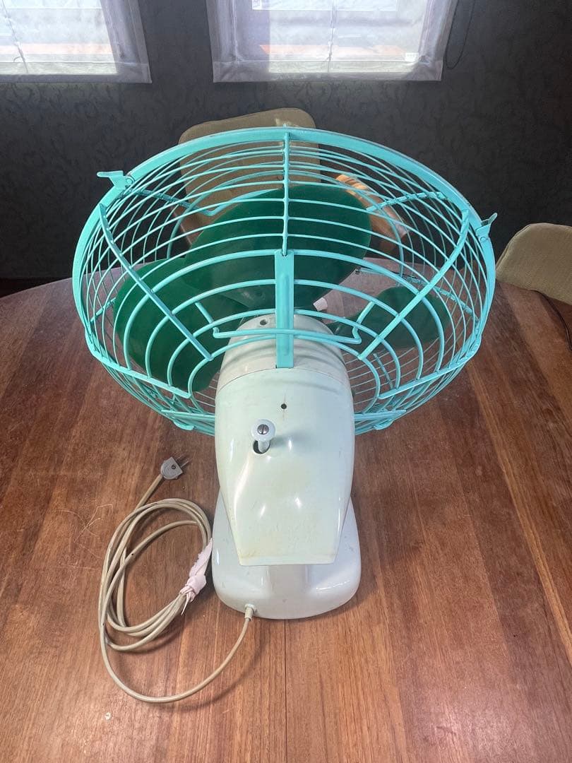 DarkGreenの涼しげな羽根 暑夏をecoに乗切る東芝扇風機　Grn2tne