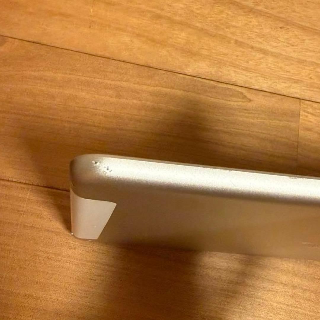 iPad 第6世代　Wi-Fi＋Cellularモデル 9.7インチ ケース付き