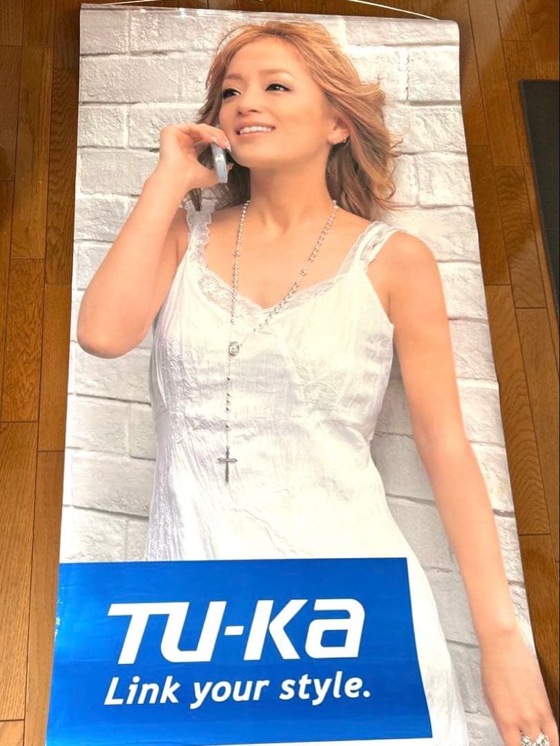 浜崎あゆみ　あゆ　特大タペストリー２枚、他ポスター３枚