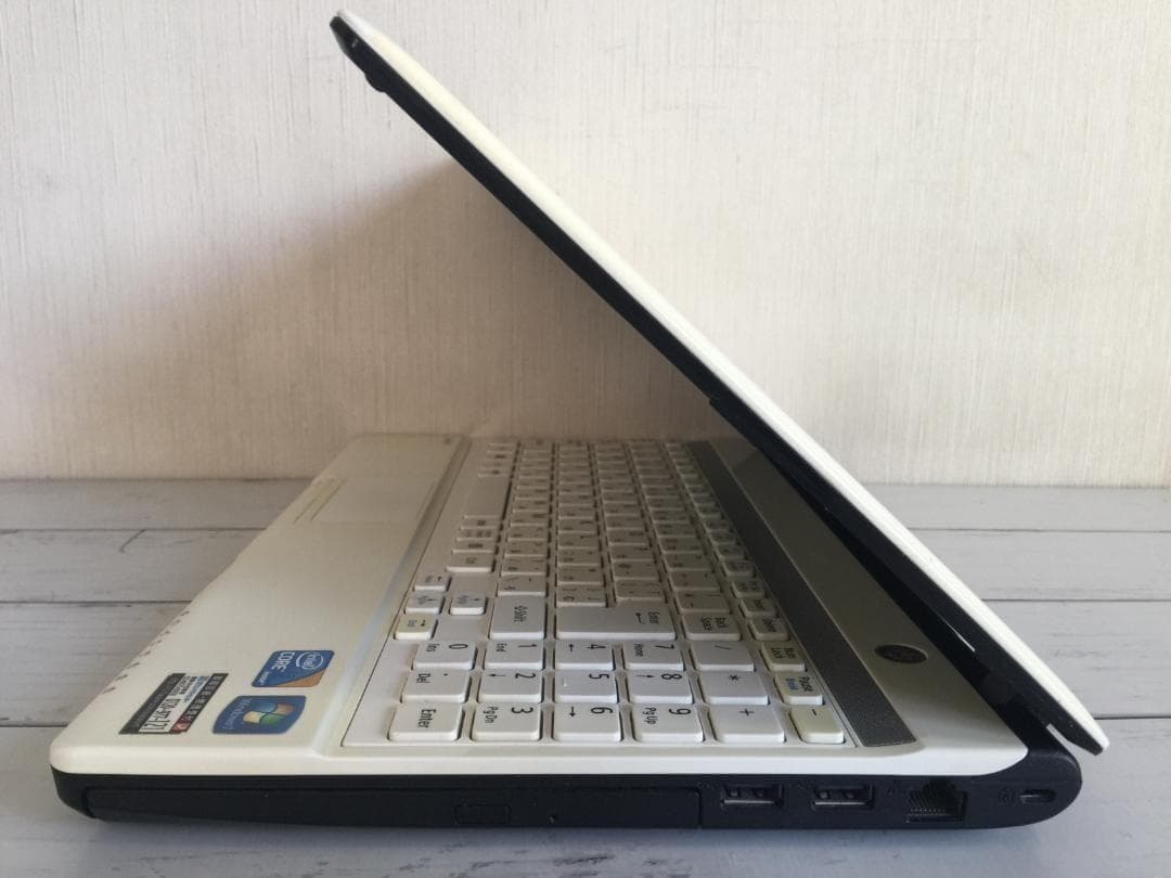 NEC PC-LM550DS3EW 13.3型液晶 コンパクト テンキ付きノート