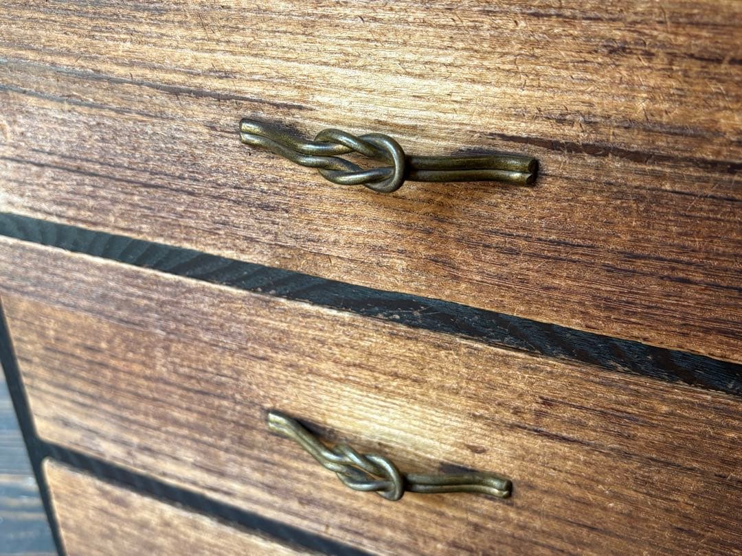 木目調4段引き出しタンス　アンティーク　レトロ