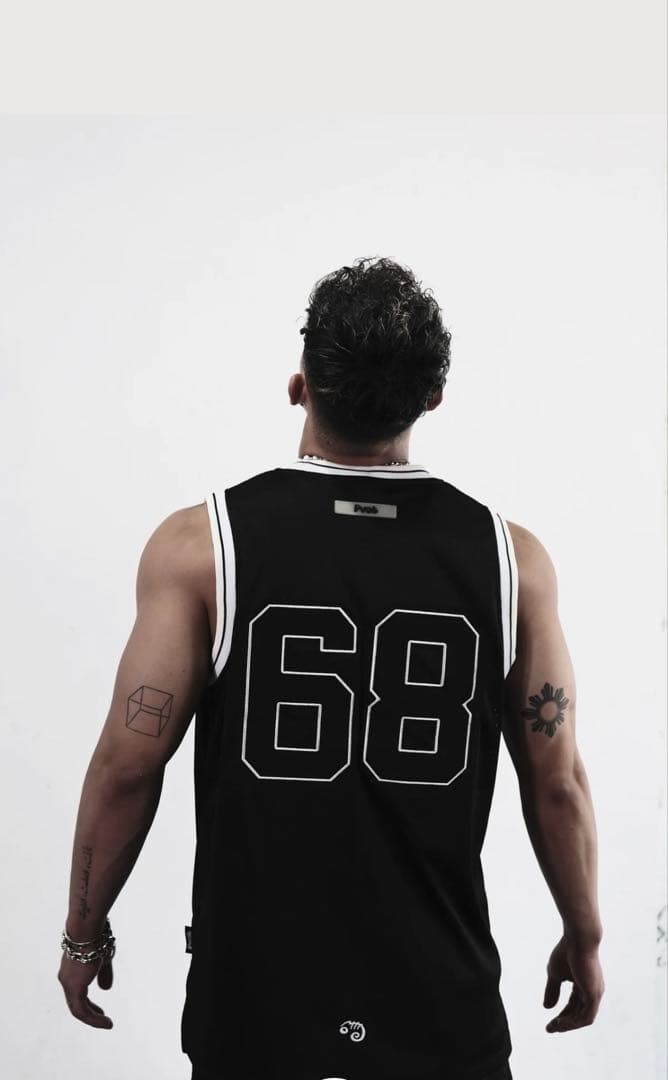 PVOT \"PRIVE\"￼ MESH TANK