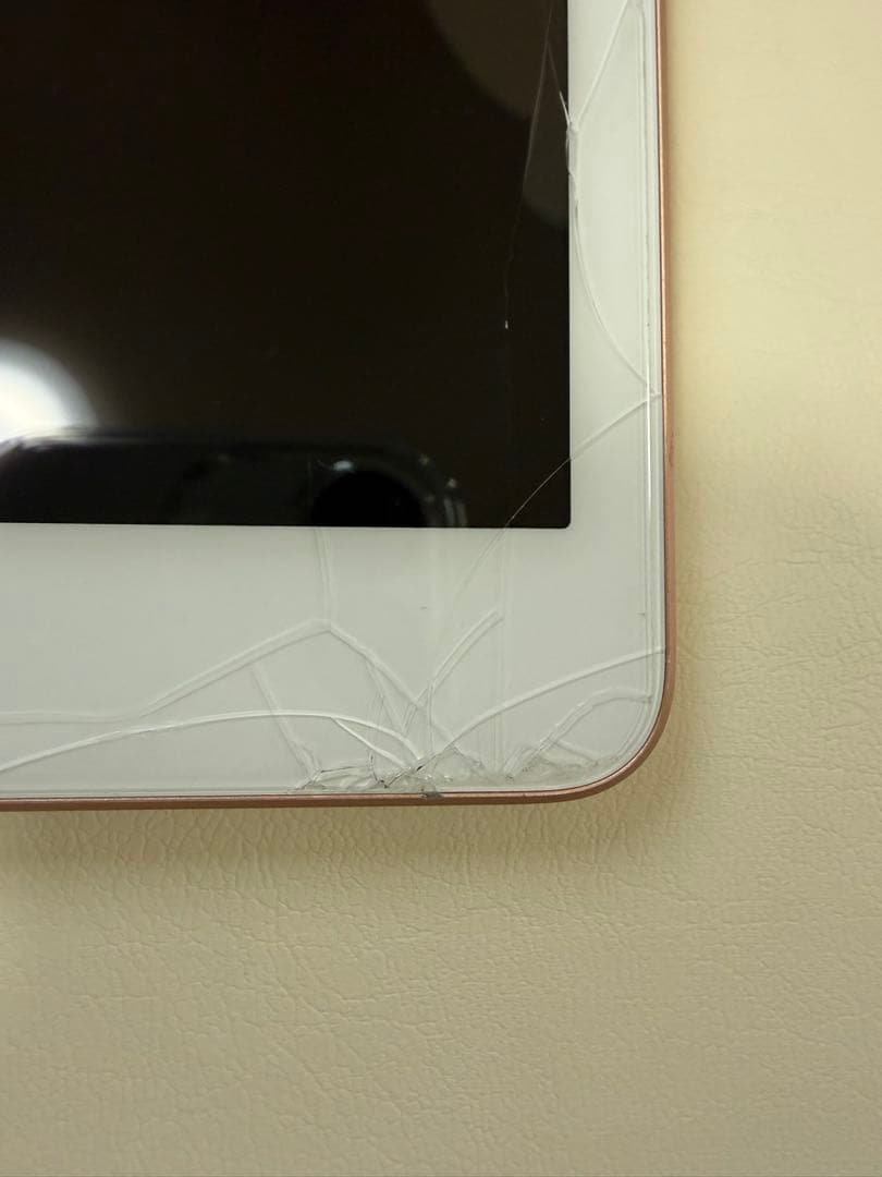 iPad8世代　32GBローズゴールド