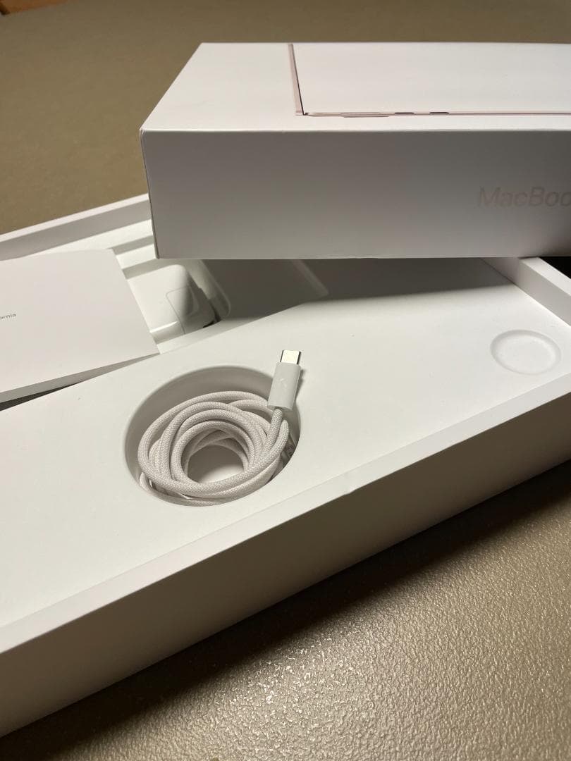 【限界値下げ中！】Apple MacBook Air M2 (2022)