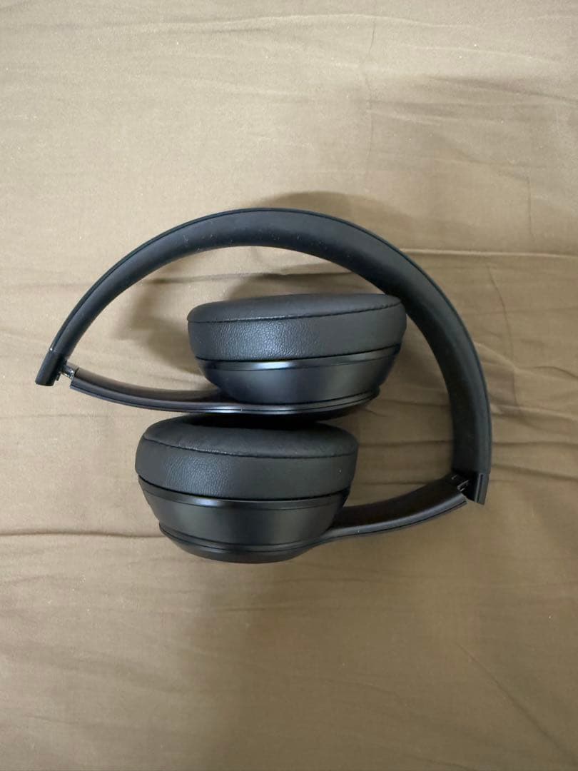 【最終値下げ】BEATS Solo3 WIRELESS ヘッドホン　黒