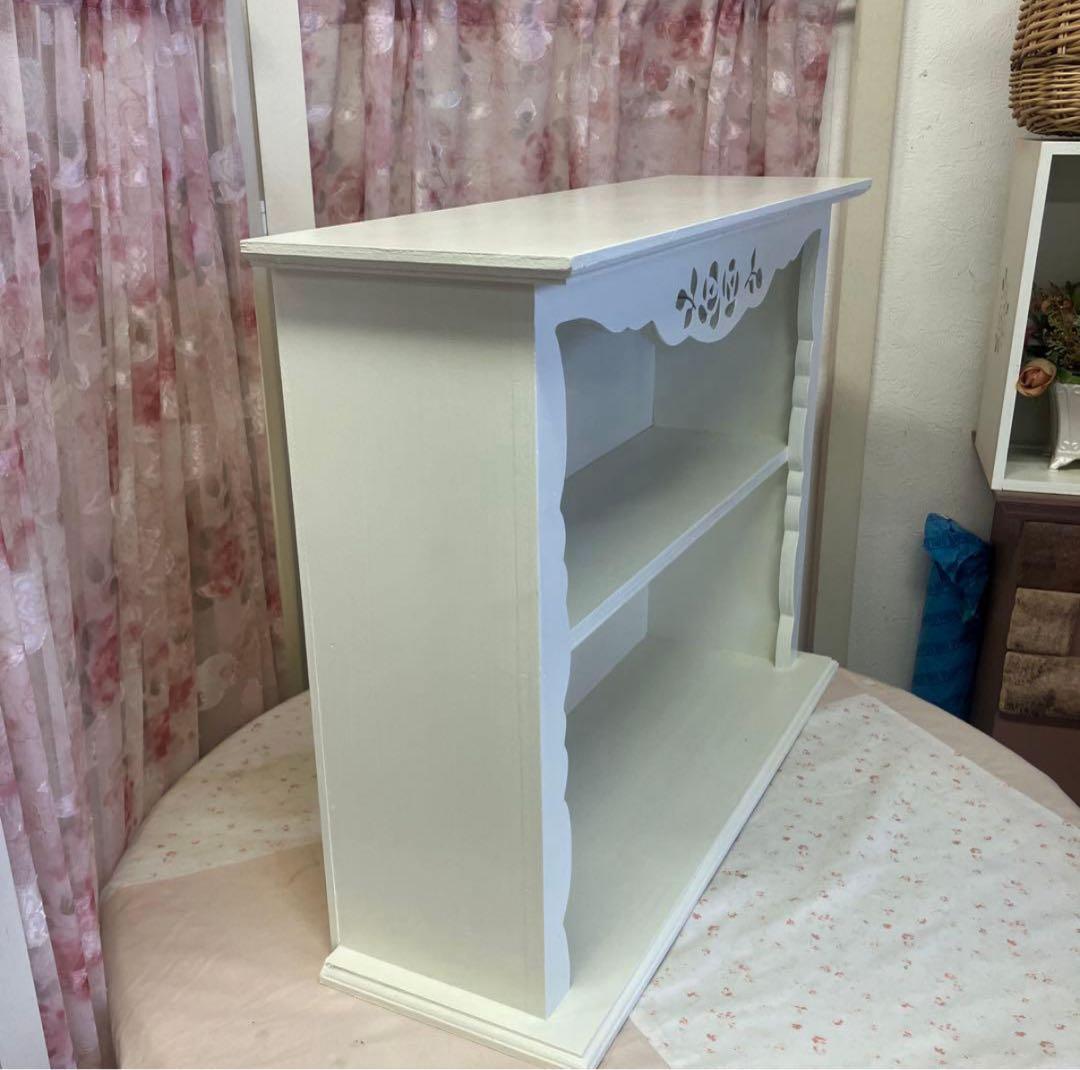 【感謝セール　限定１台】薔薇のカッティングのワイド型シェルフ