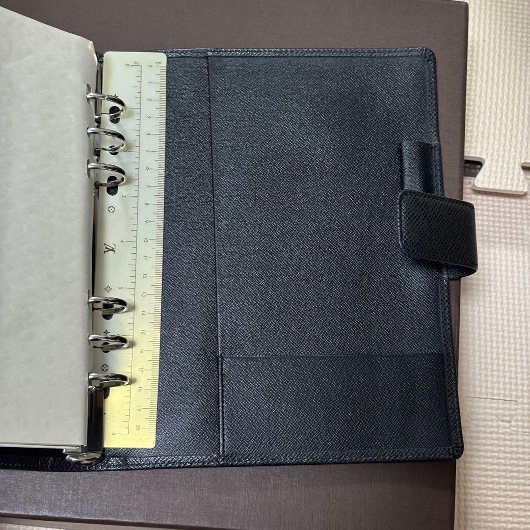 ルイヴィトン タイガ アジェンダ GM 手帳カバー リフィル付 ブラック
