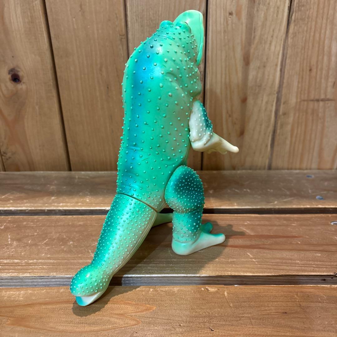 り*う様 ブルマァク ソフビ ガマクジラ