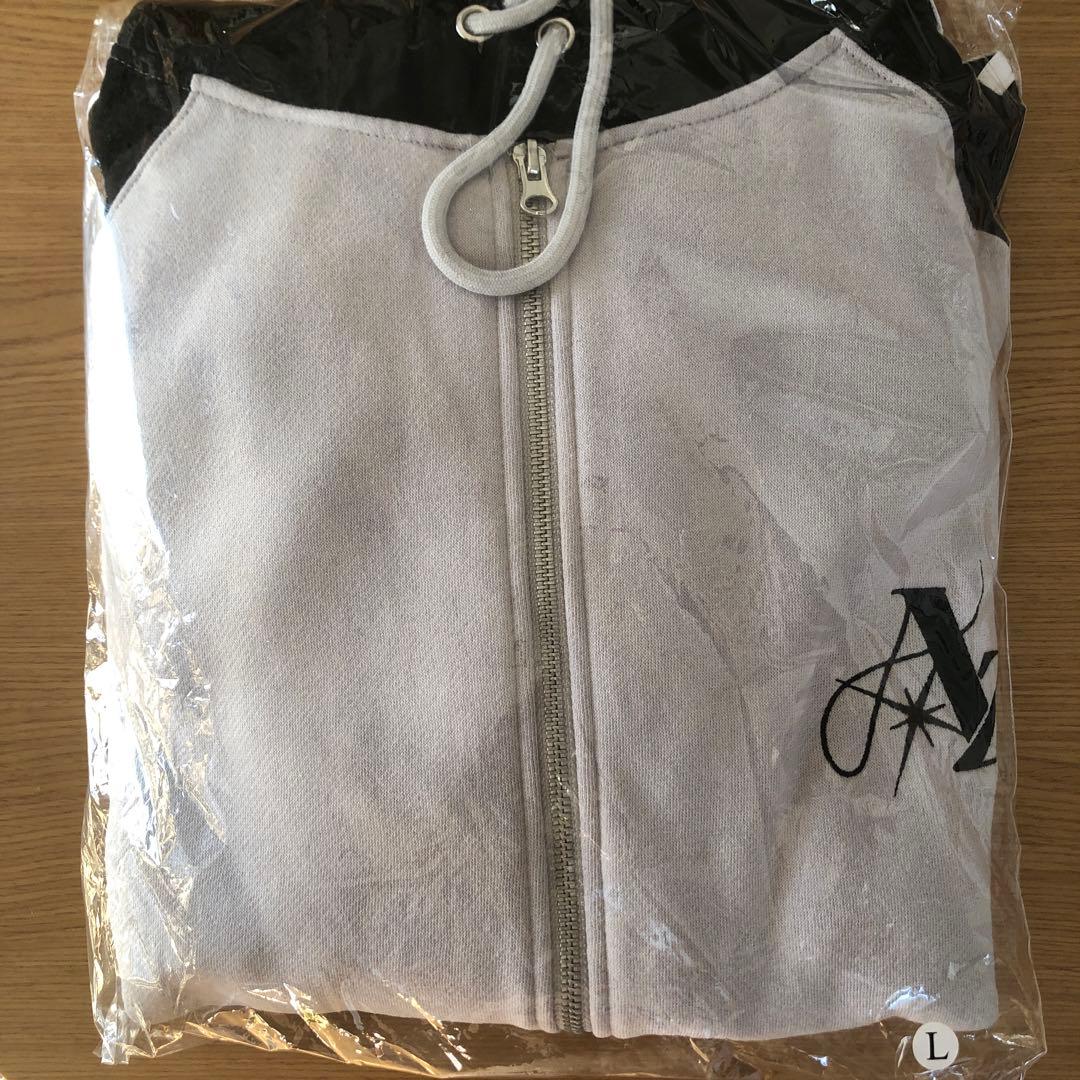 NiziU AWAKE パーカー　Lサイズ