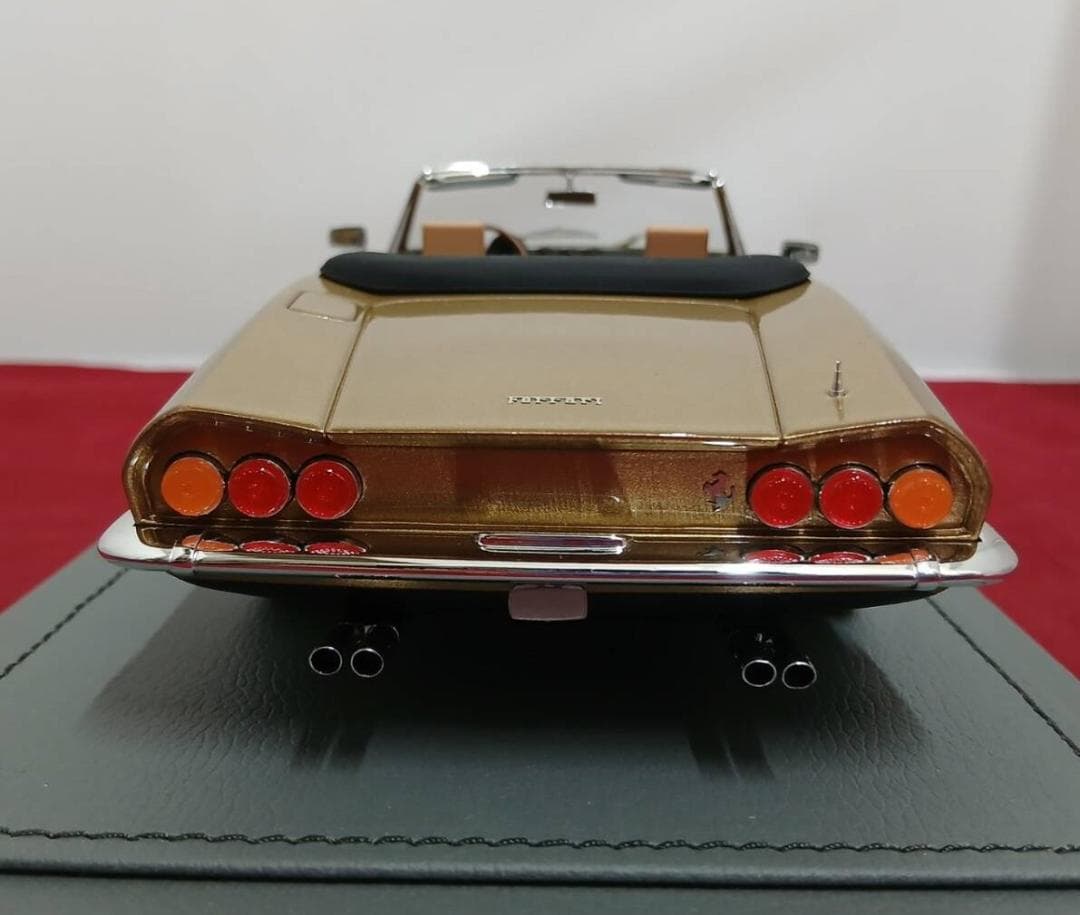 BBR 1/18 Ferrari フェラーリ 365 カリフォルニア