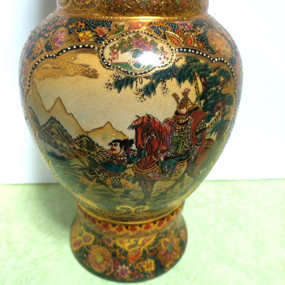 薩摩焼　武士　武将　花蝶　色彩　花瓶　壺　骨董品　豪華絢爛　高さ36cm