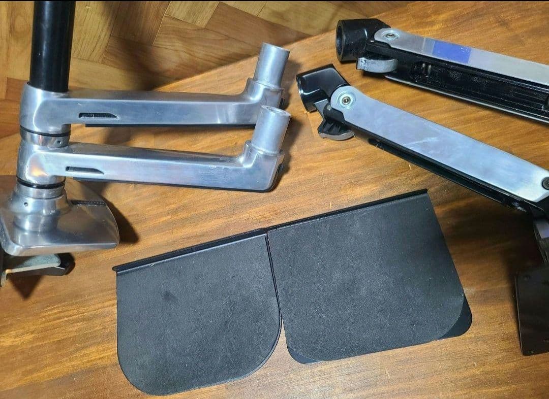 エルゴトロン　デュアルモニターアーム