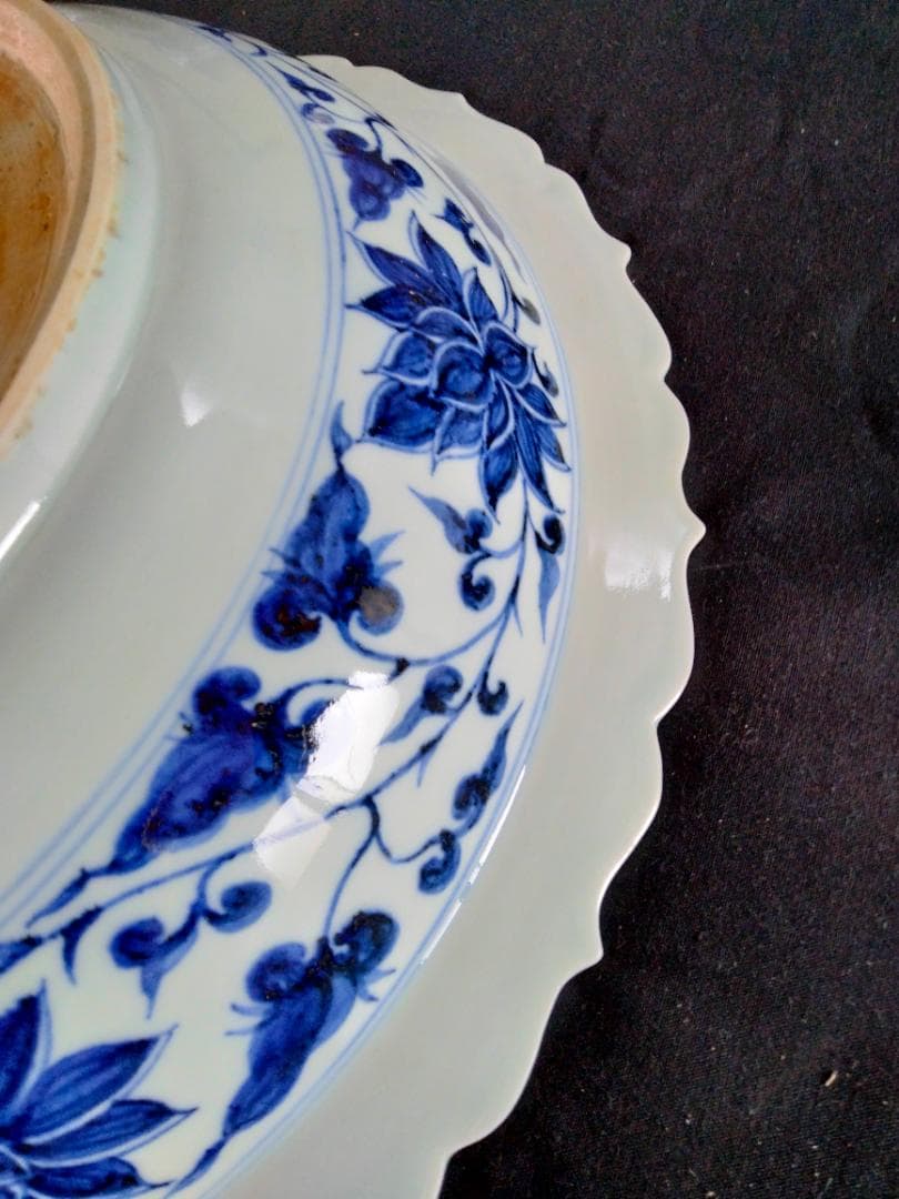 元代　青花桂魚文大皿