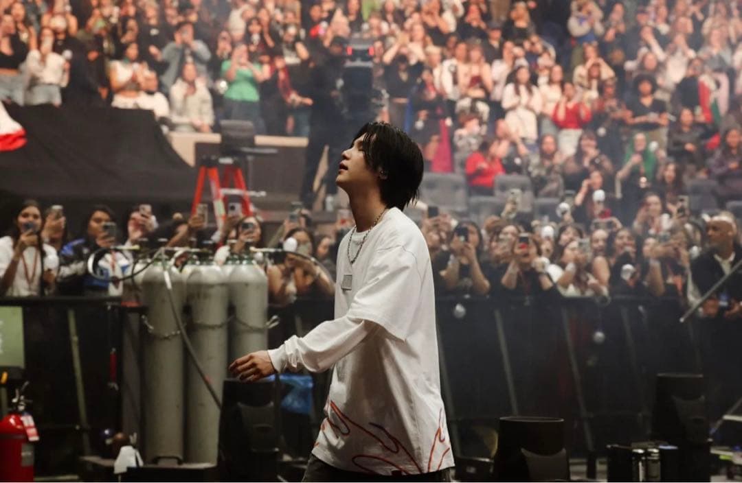 ユンギ 着用　SUGA Agust D D-DAY TシャツUS限定ver.