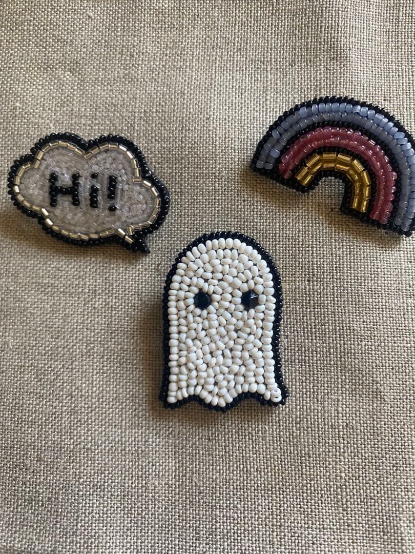 【ニュイ】オートクチュール刺繍　おばけ・ouiブローチ