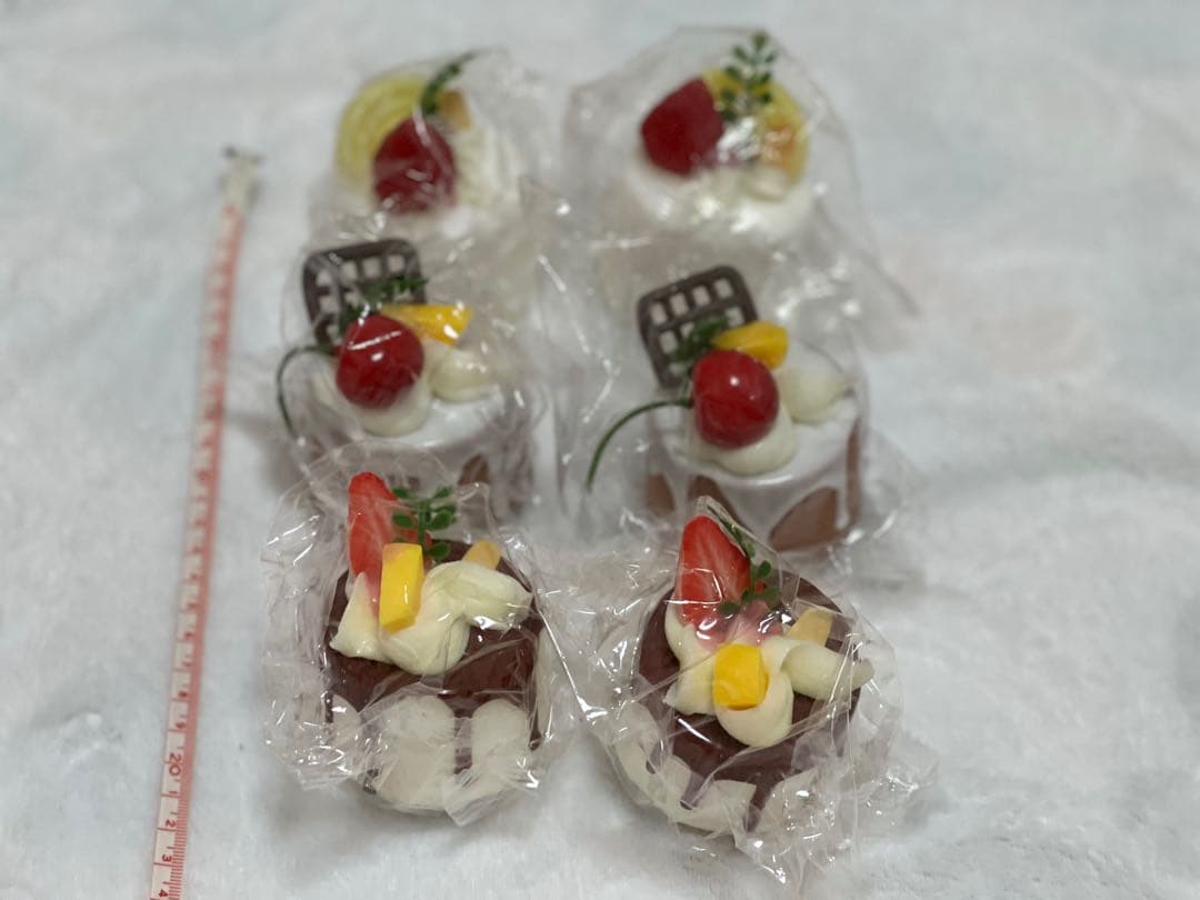【新品】スポンジスクイーズ　ケーキ　食品サンプル　磁石　ミニチュア　16個セット