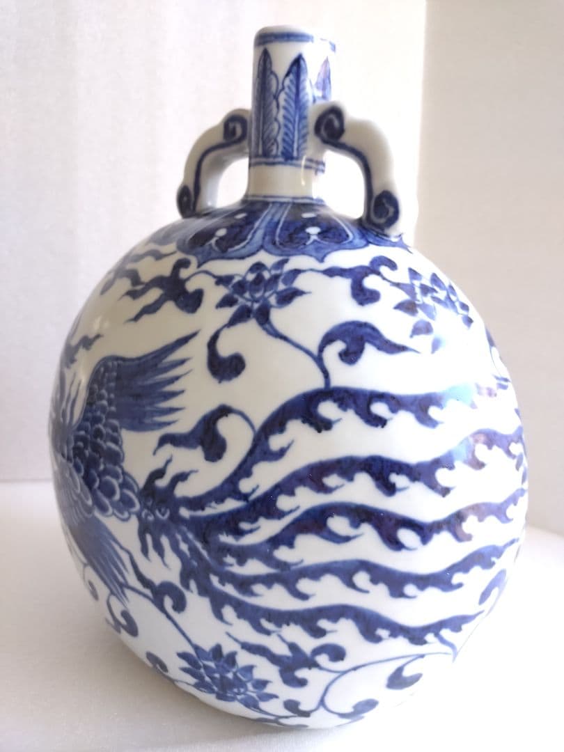 開運ー青龍と鳳凰の白青磁の壺