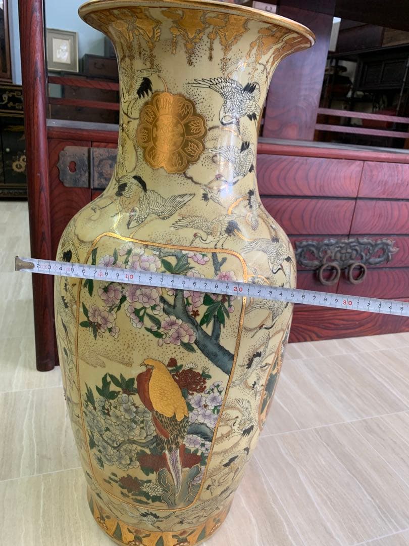 薩摩焼　金彩花鳥風月模様 陶器花瓶