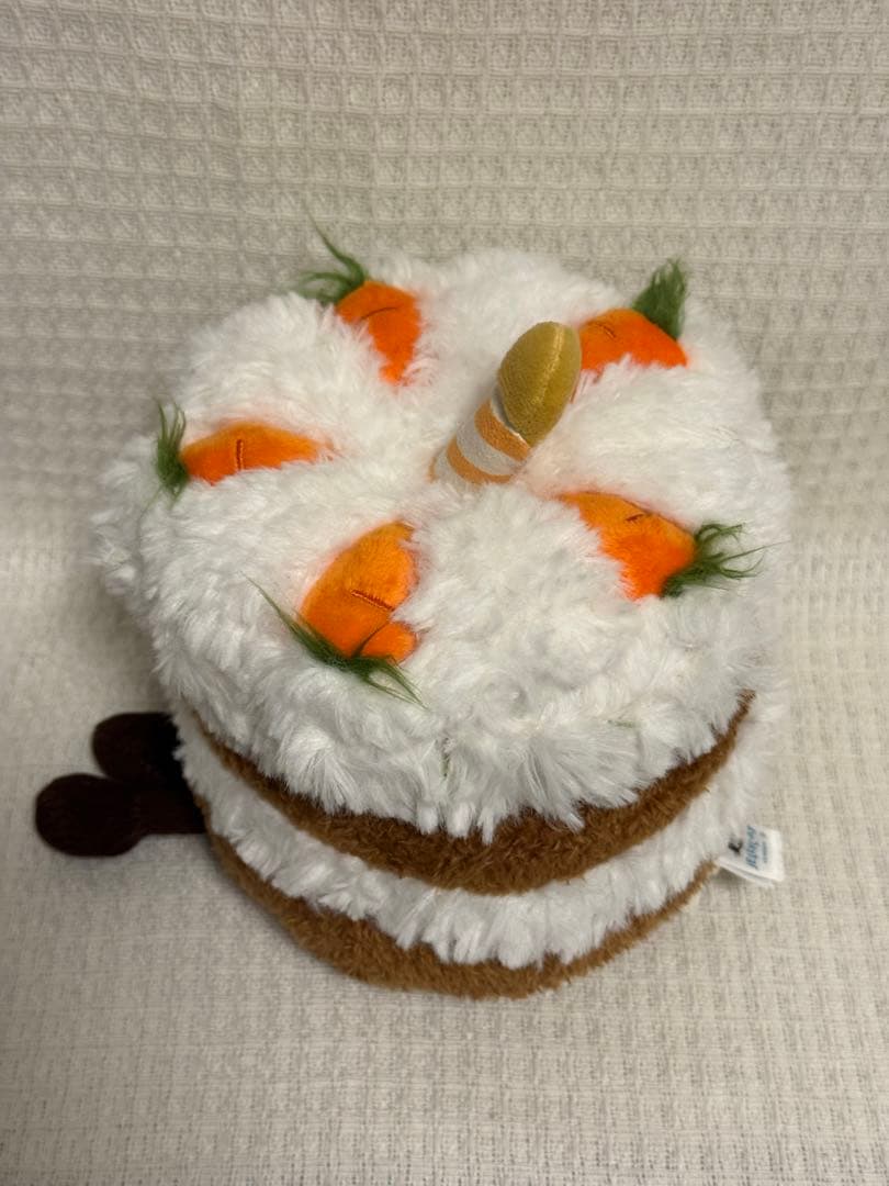 Amuseables Carrot Cake にんじんケーキ ぬいぐるみ