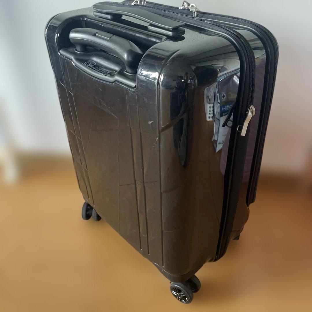 ACE ブラックキャリーケース 4輪