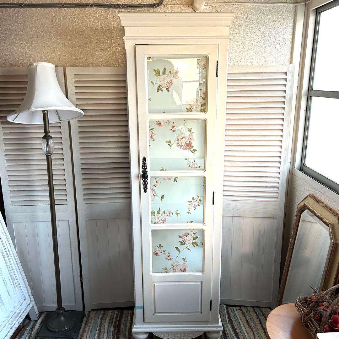 フラワー柄ガラス扉キャビネット　【直接引き取り限定】