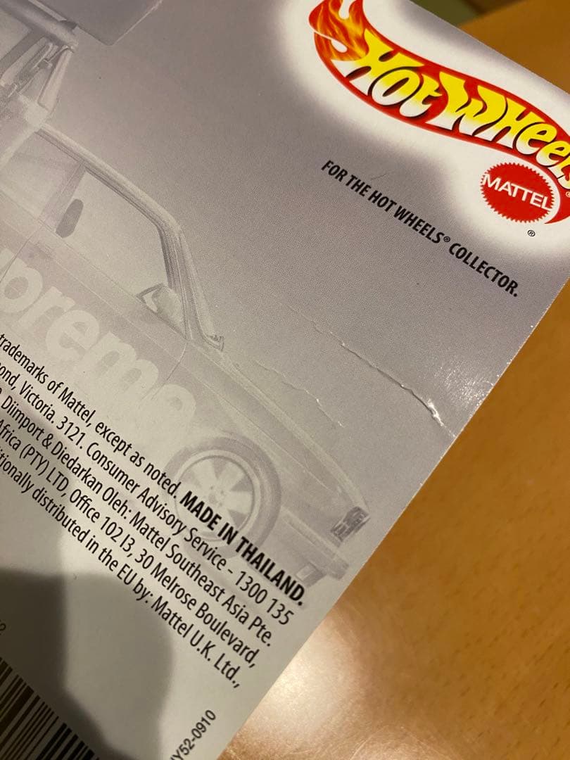 Hot Wheels '92 BMW M3 Supreme コラボ ミニカー