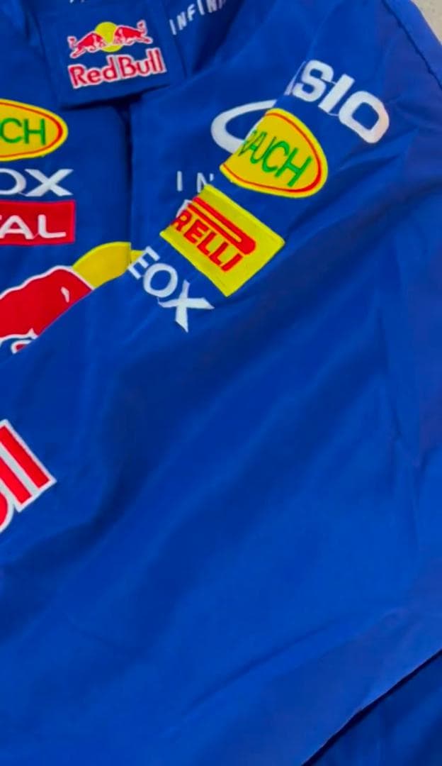 新品 RED BULL INFINITI 刺繍中綿 F1レーシングジャケットB5