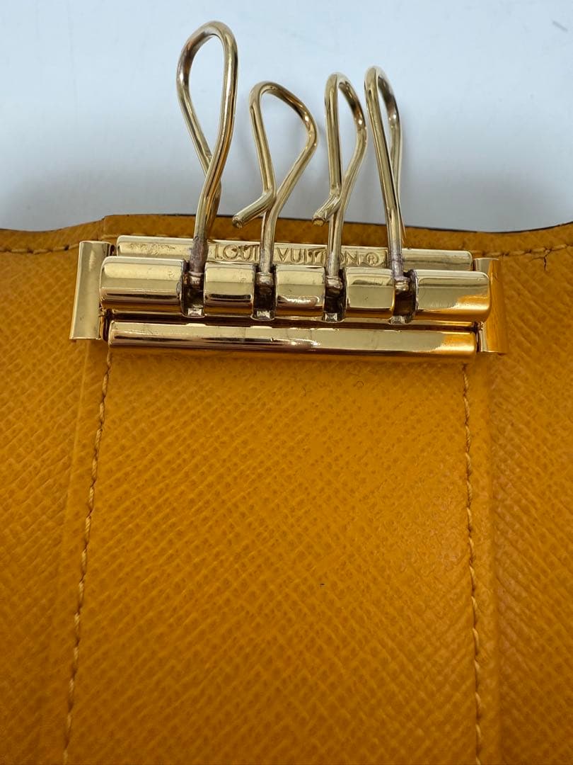 ルイヴィトン モノグラム ミュルティクレ4 ジョーヌドール キーケース