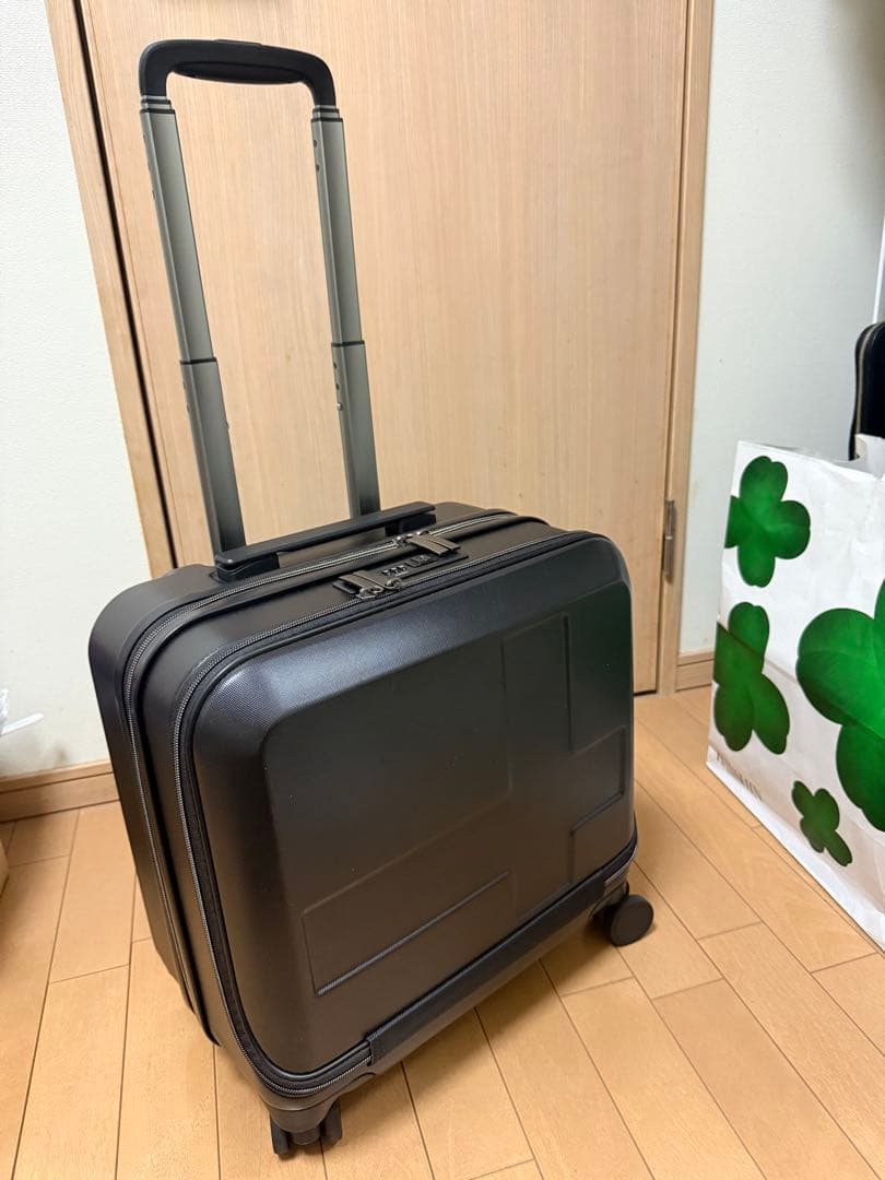 イノベーター　INV36 innovator ビジネスキャリー　　スーツケース