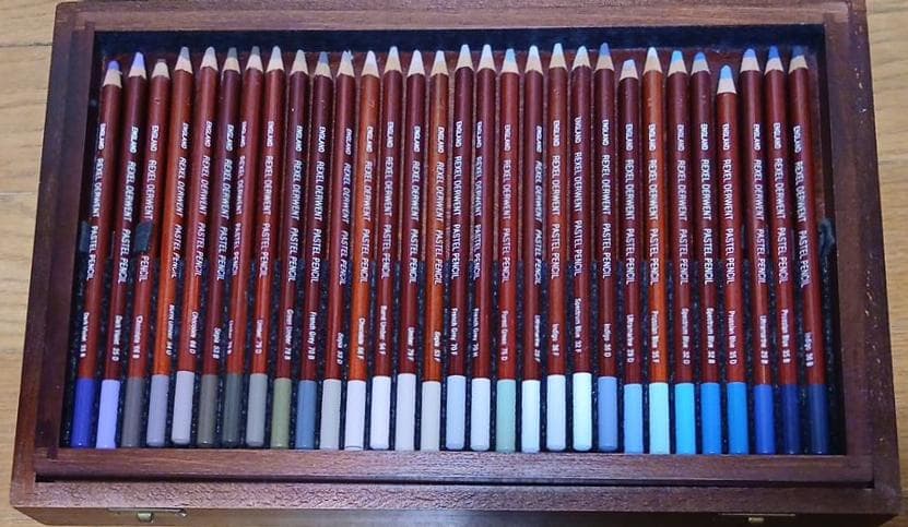 値下げ　ダーウェント　DERWENT PASTEL PENCILS 90色