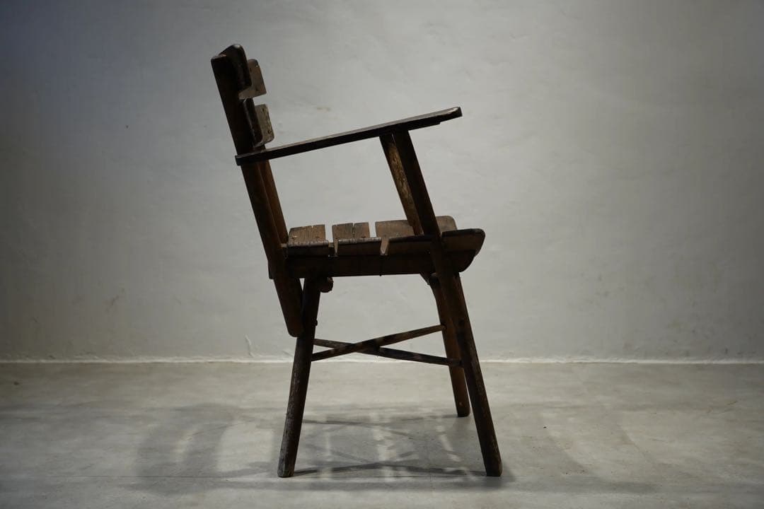 フランスアンティーク　1800年代初期　古木　アームチェア　アート