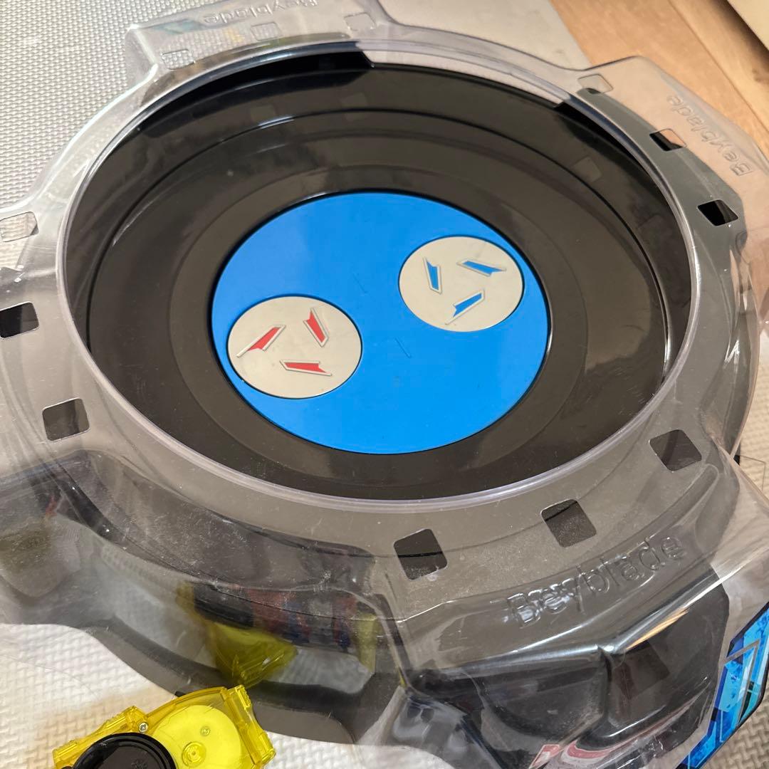 ベイブレードセット バトルスタジアム➕バック付き