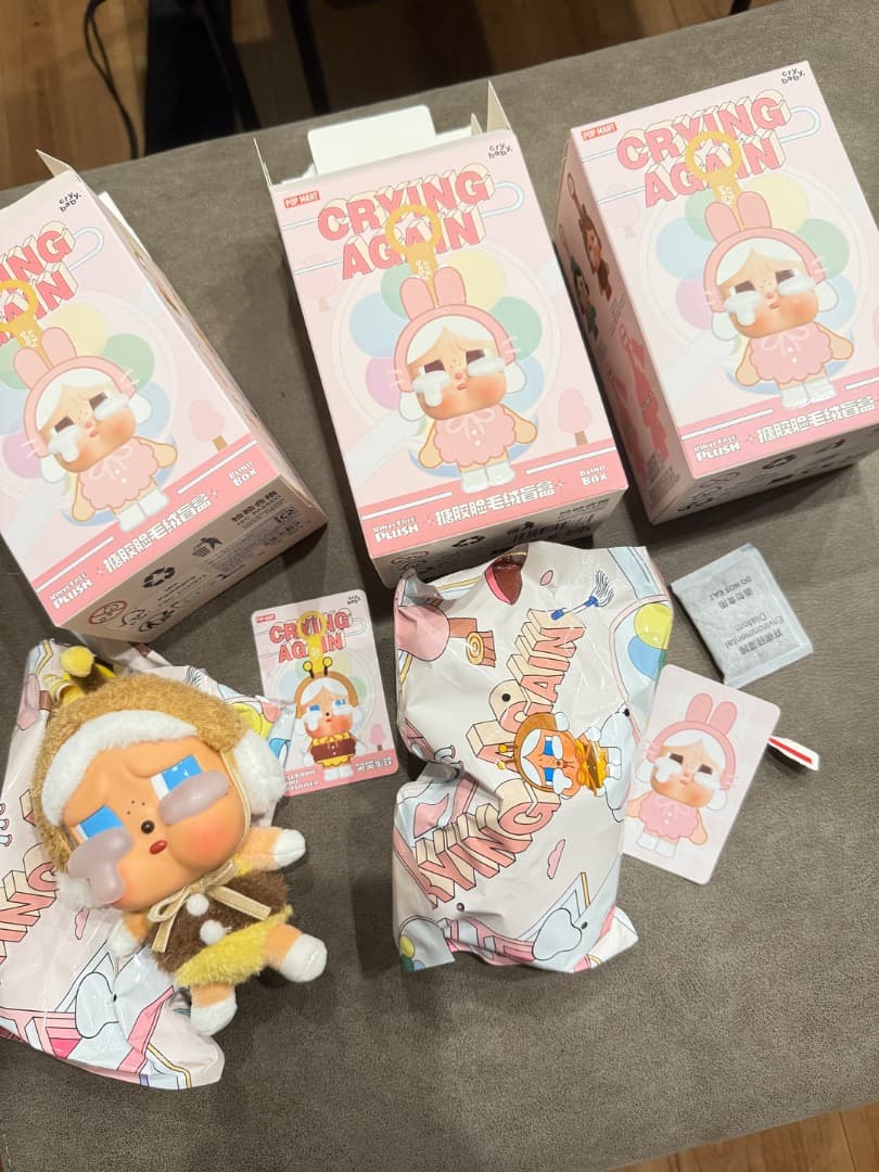 Crying Again ぬいぐるみ3体セットbee, rabit ,blind