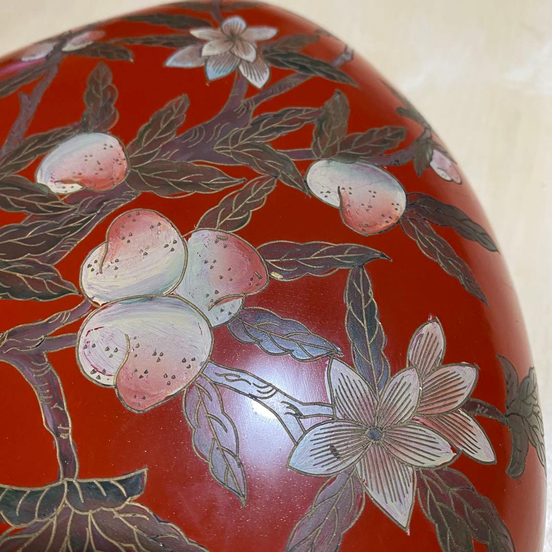 中国骨董:赤い漆器の蓋もの(桃の実と花)
