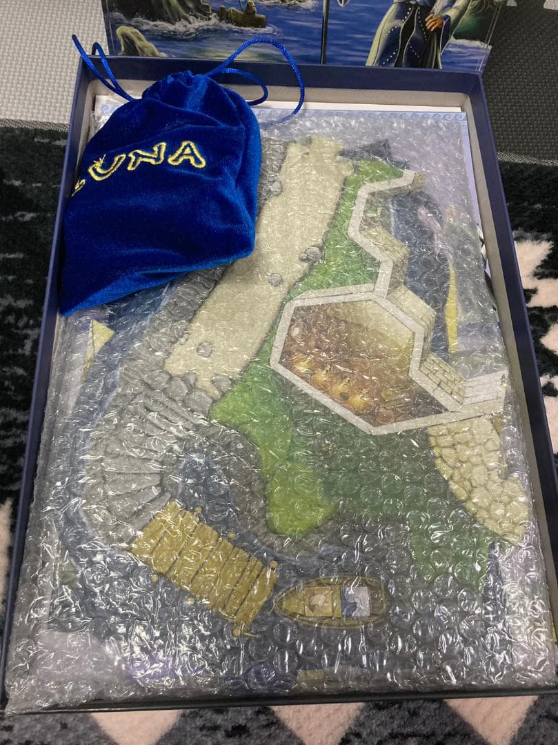 LUNA　ルナ　月の巫女の領域で　ボードゲーム　ボドゲ　STEFAN　FELD