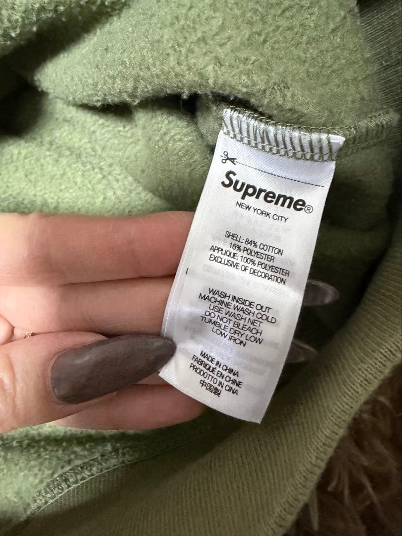 supreme パーカー