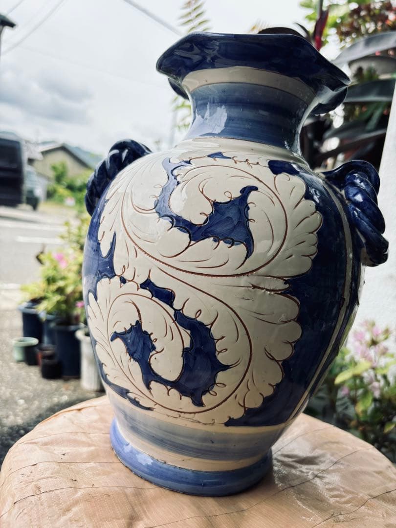 青と白の陶器花瓶 フラワーベース 極美品 激安大安売り