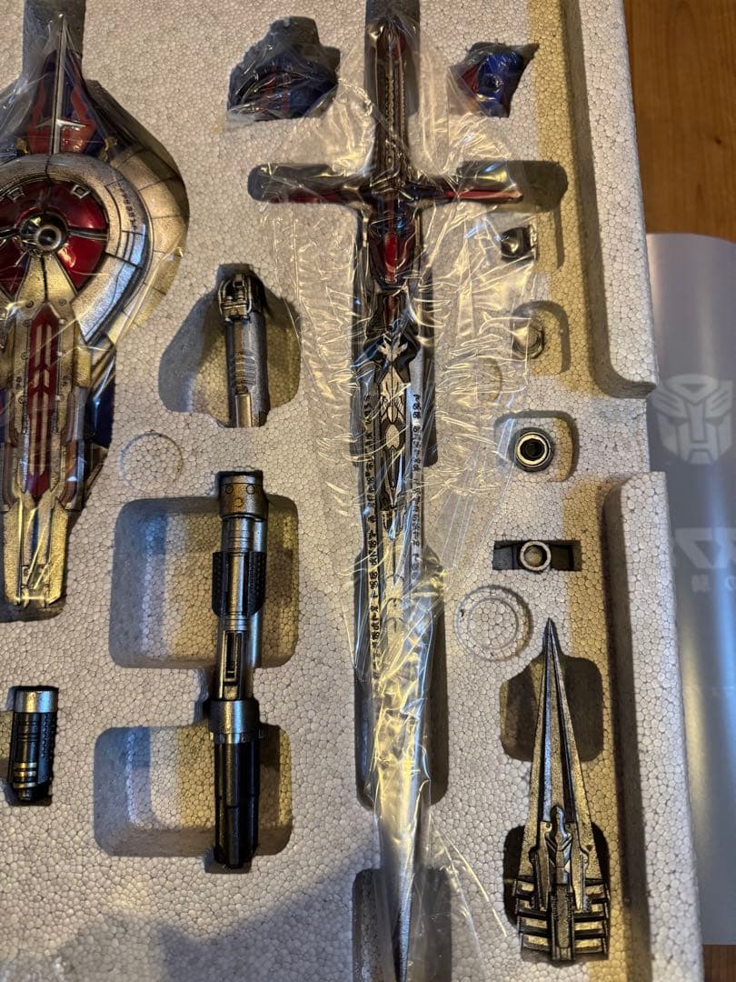 ThreeA オプティマスプライム プレミアム版　カスタムヘッド付き