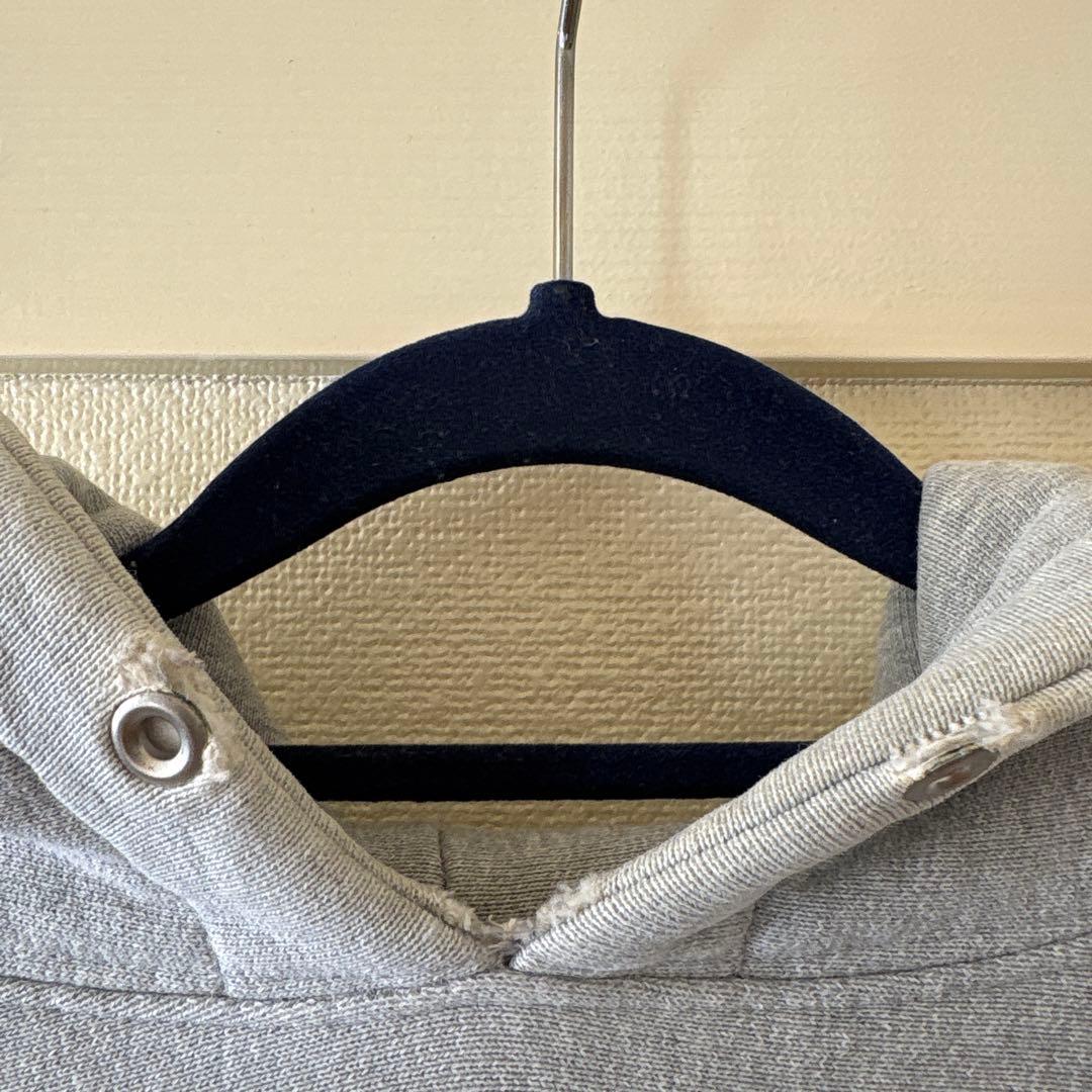 や*ん様 SUPREME グレー フード付きパーカー