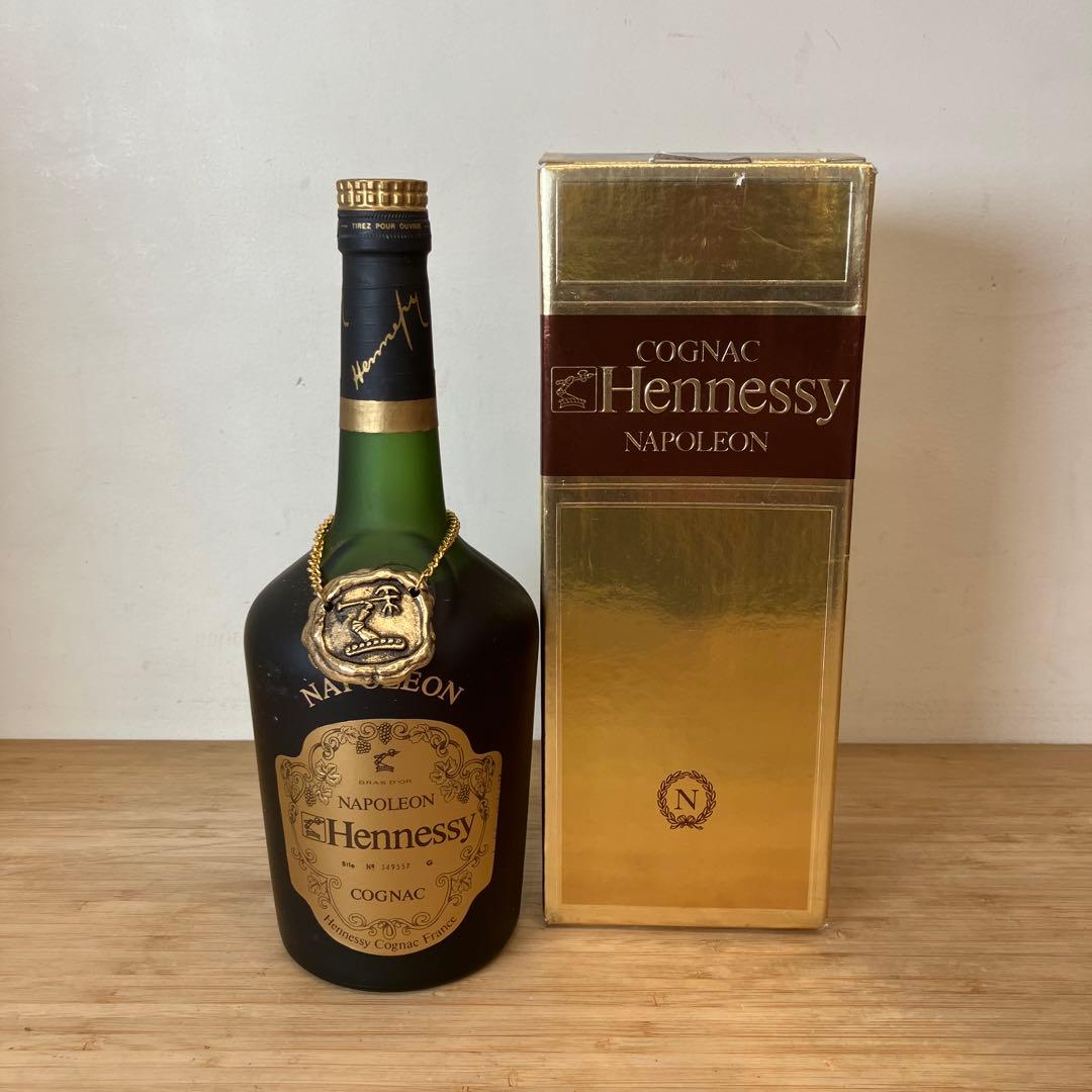 未開栓 700ml Hennessy ヘネシー ナポレオン コニャック 箱入り